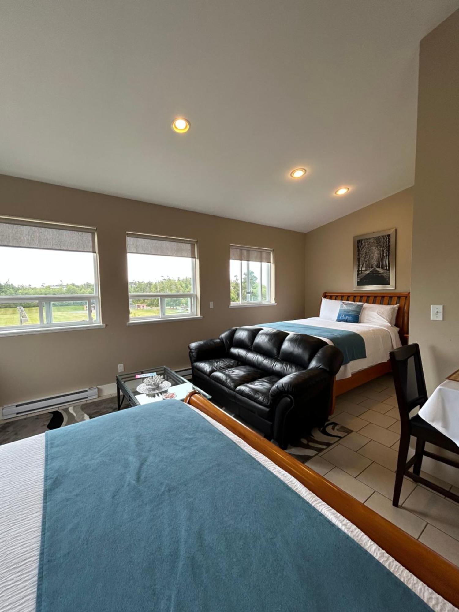 Pacific Rim Guest Lodge - Adults Only Ucluelet Exterior photo